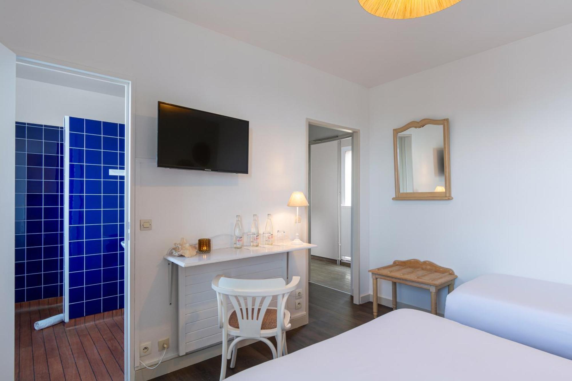 Hotel De La Plage กูร์เซิล-โซร์-แม ภายนอก รูปภาพ